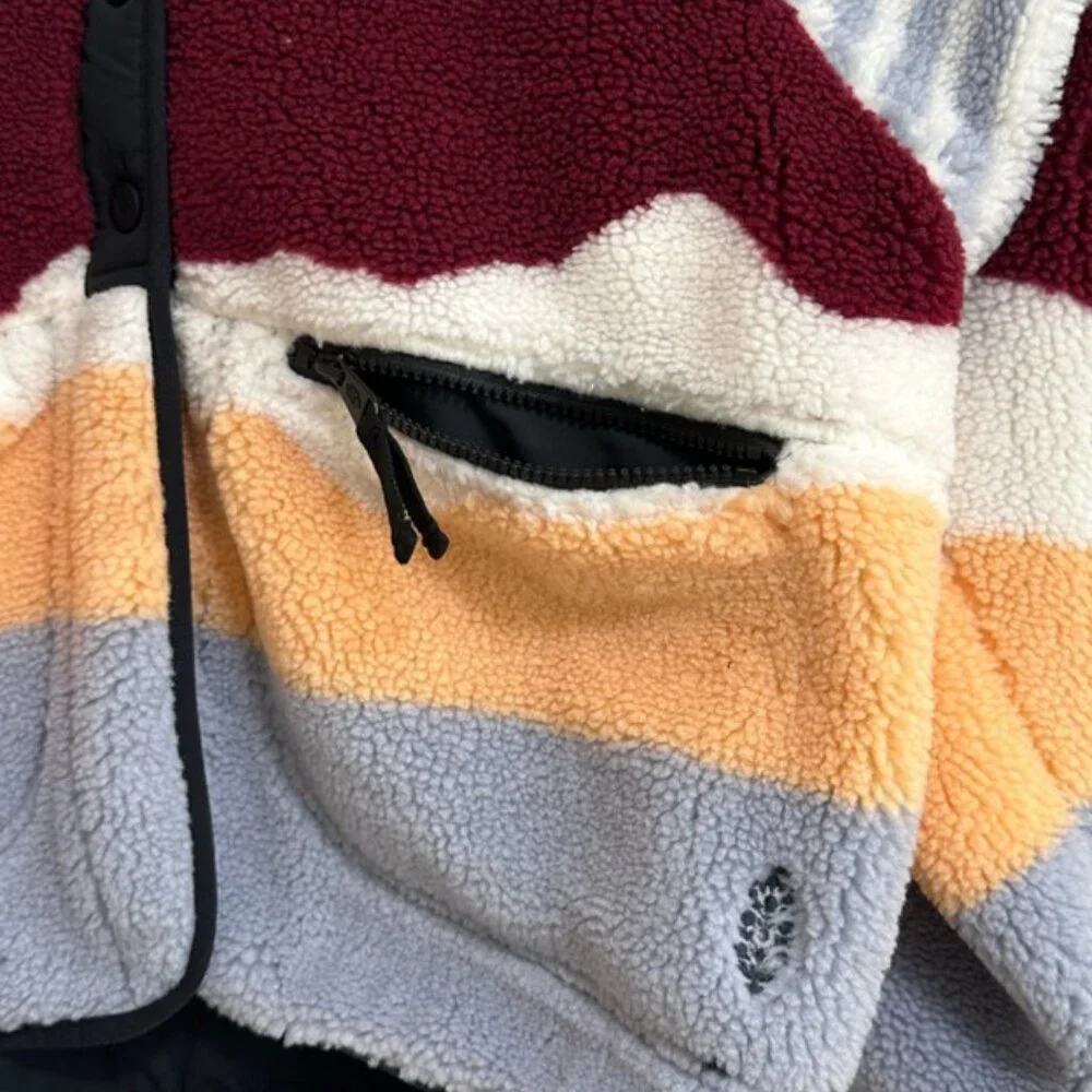 NWOT Free People Movement Hit The Slopes Printed Fleece Jacket - Striped Small